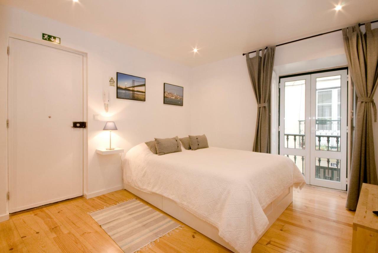 Apartamento Mira Graca Lisbona Esterno foto
