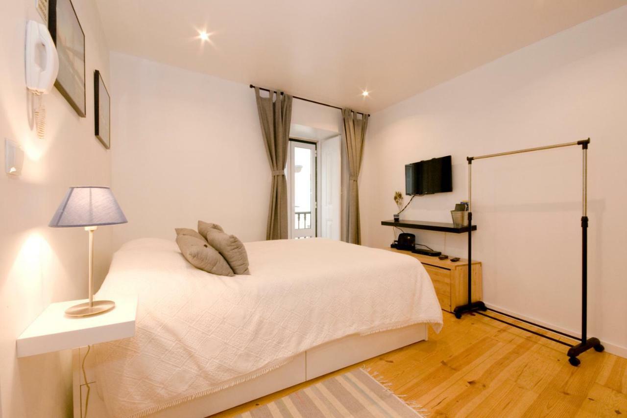 Apartamento Mira Graca Lisbona Esterno foto